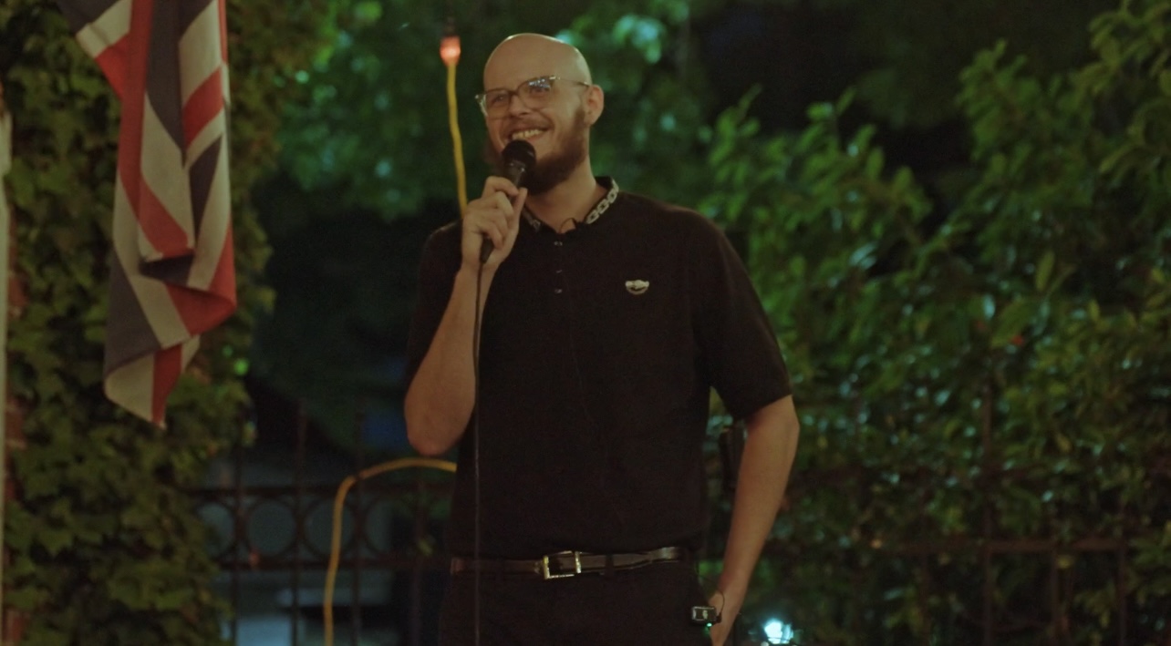 Will Bell — Comedian on MicStand