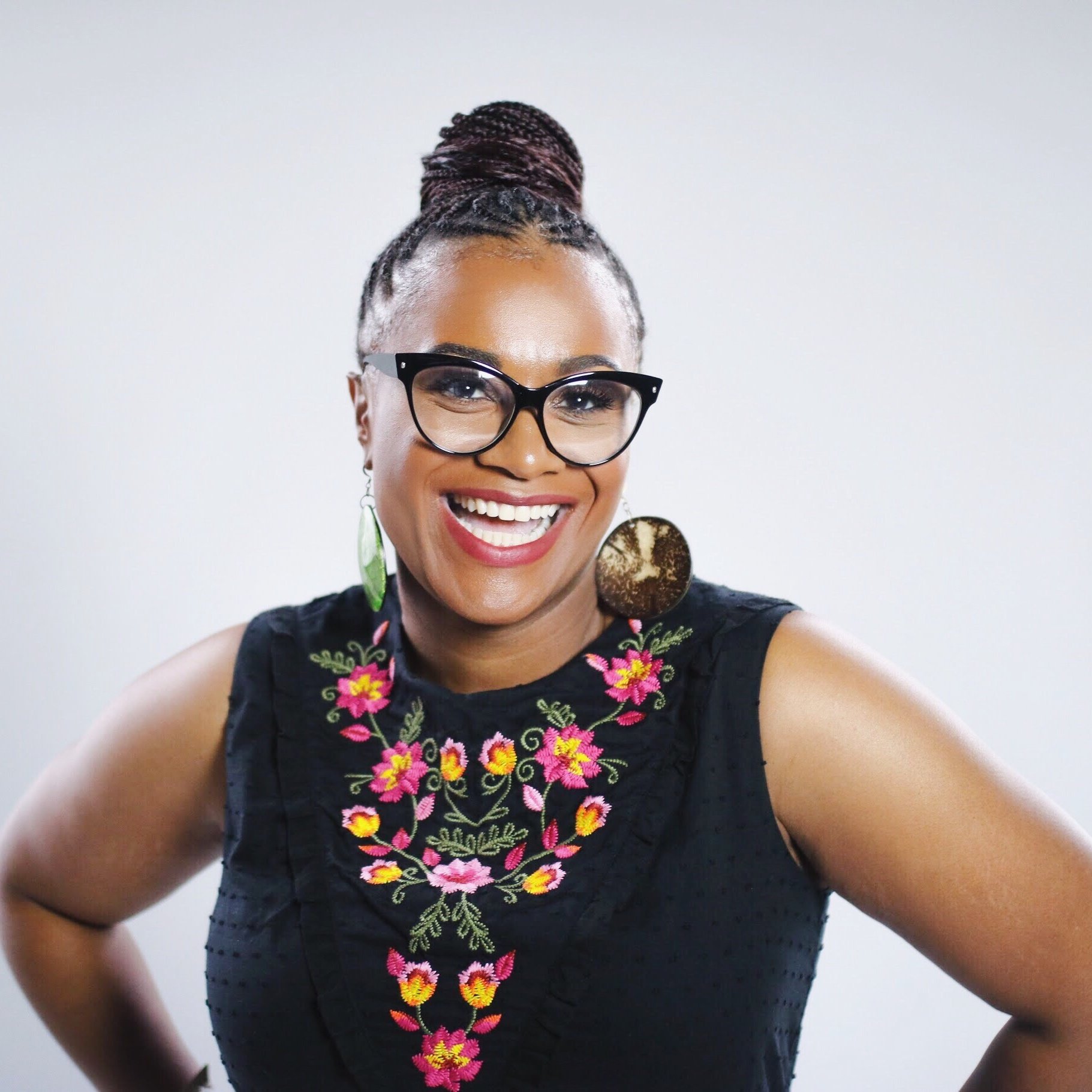 Dr. Holly — Comedian on MicStand